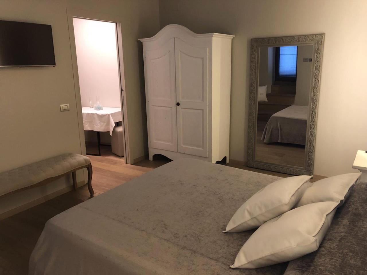 Hotel Tiro A Volo Pozzuoli Eksteriør billede