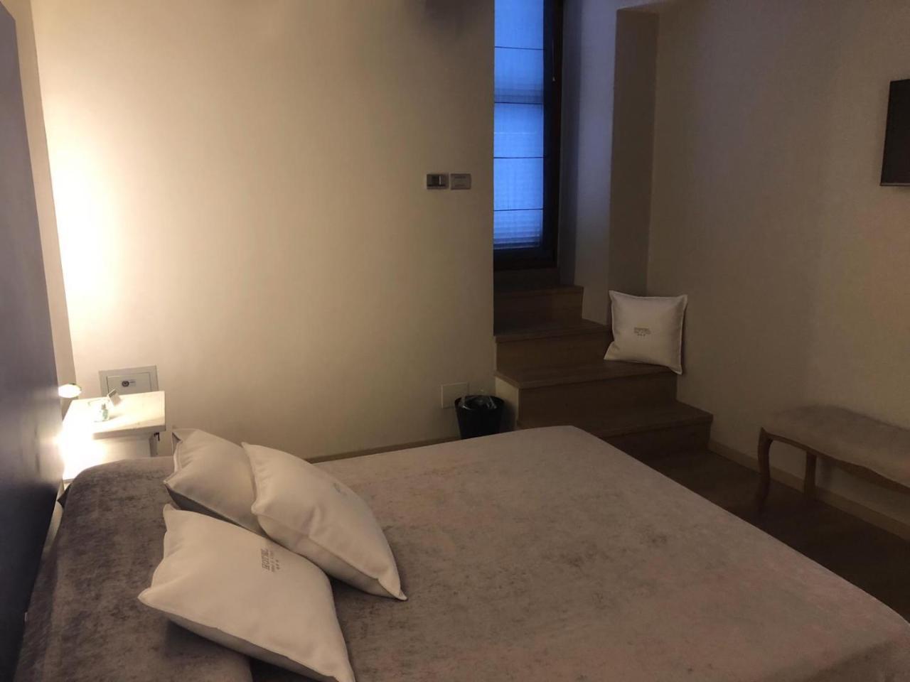 Hotel Tiro A Volo Pozzuoli Eksteriør billede